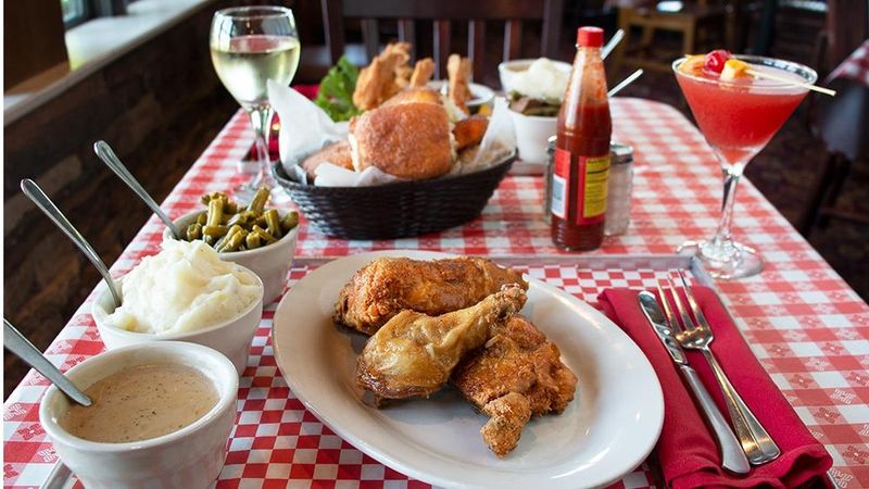 Stroud's, Overland Park, Kansas