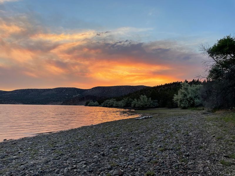 Sunsets Over the Reservoir and the Golden Hour Experience Sunsets Over the Reservoir and the Golden Hour Experience
