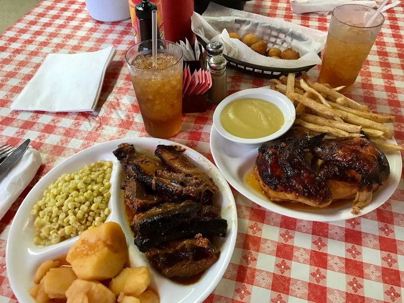 Sweet Tea and the Simple Pleasures of the Table Sweet Tea and the Simple Pleasures of the Table