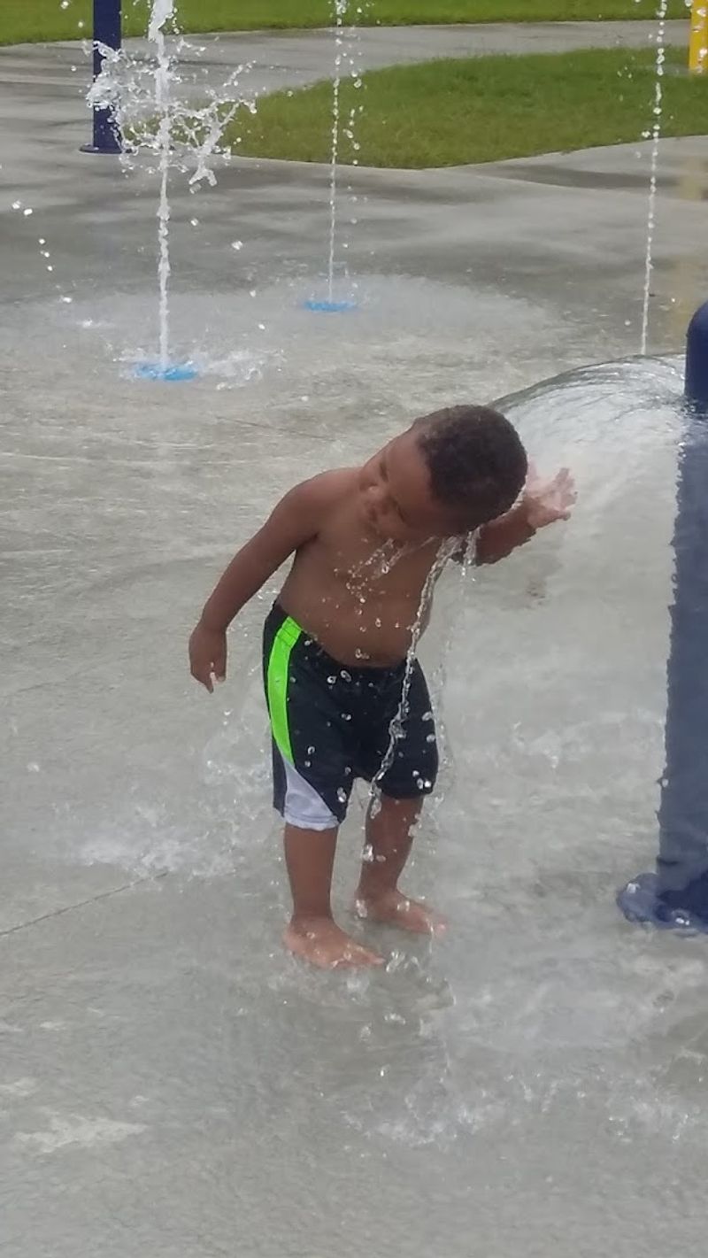 Swimming Pool and Splash Pad Swimming Pool and Splash Pad