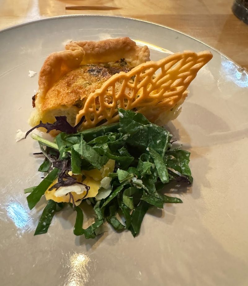 Ten Courses, Two Hours, and a Monthly Menu That Never Repeats Ten Courses, Two Hours, and a Monthly Menu That Never Repeats
