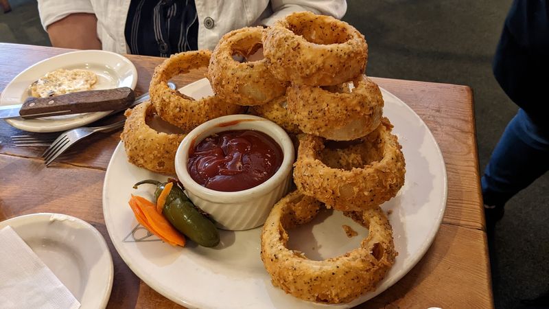 Texas-Sized Portions That Mean Business Texas-Sized Portions That Mean Business