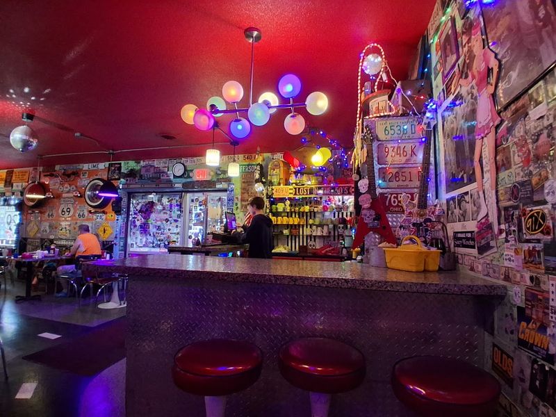 The 1950s Vibe That Sets the Whole Mood The 1950s Vibe That Sets the Whole Mood