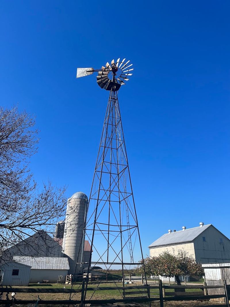 The 40-Foot Windmill and What It Once Powered The 40-Foot Windmill and What It Once Powered