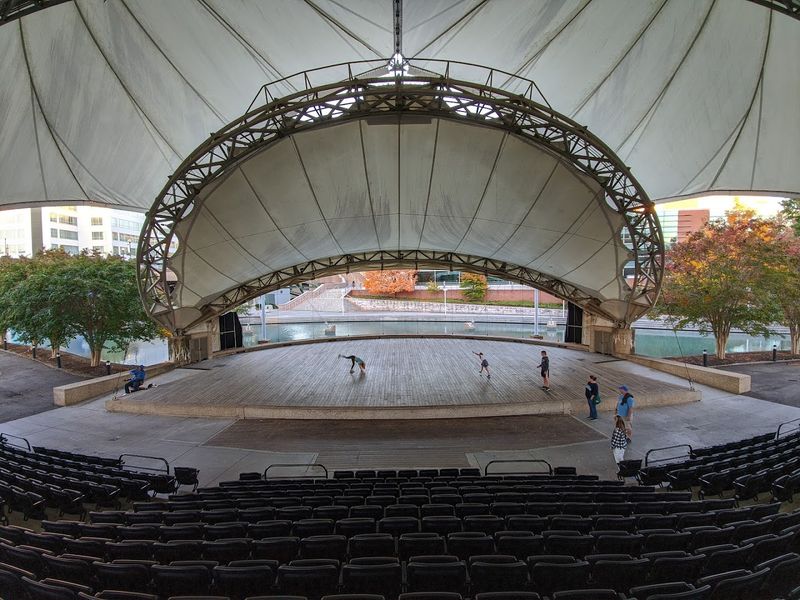 The Amphitheater That Brings the Park to Life The Amphitheater That Brings the Park to Life