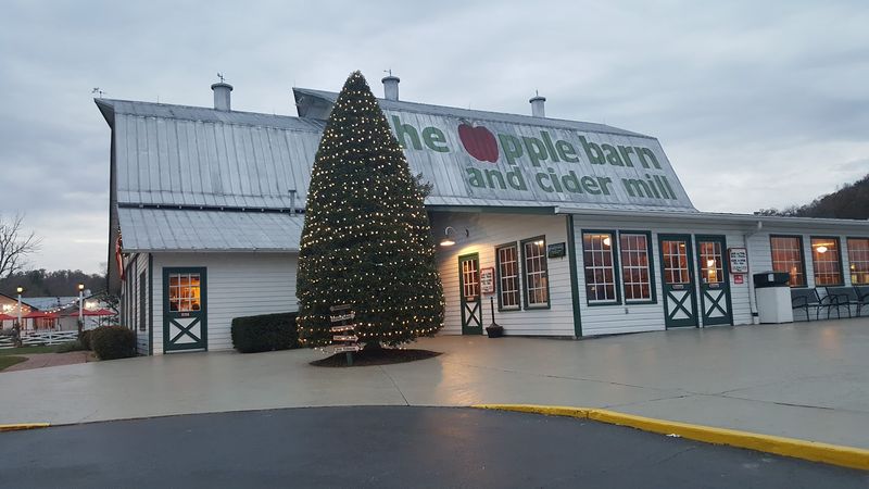 The Apple Barn Cider Mill And General Store, Sevierville The Apple Barn Cider Mill And General Store, Sevierville