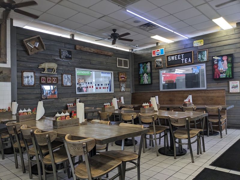 The Atmosphere: Counter-Service Charm With Real Personality