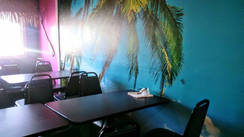 The Atmosphere Inside: Small, Cozy, and Completely Unpretentious The Atmosphere Inside: Small, Cozy, and Completely Unpretentious