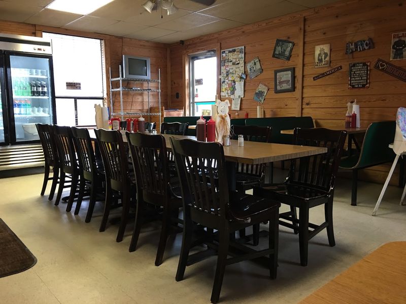 The Atmosphere Inside the Dining Room