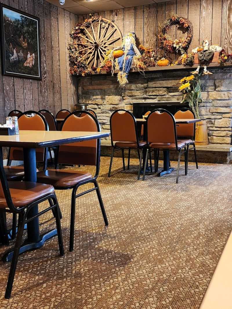 The Atmosphere That Keeps Regulars Returning The Atmosphere That Keeps Regulars Returning