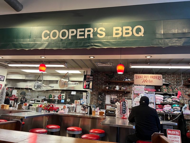 The Atmosphere and Old-School Counter Experience The Atmosphere and Old-School Counter Experience
