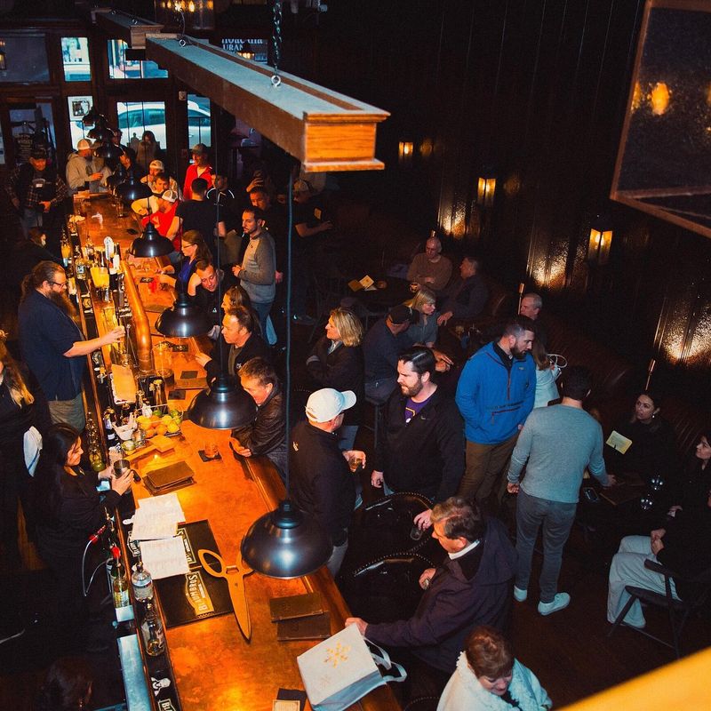 The Bar Area and Its Atmosphere The Bar Area and Its Atmosphere