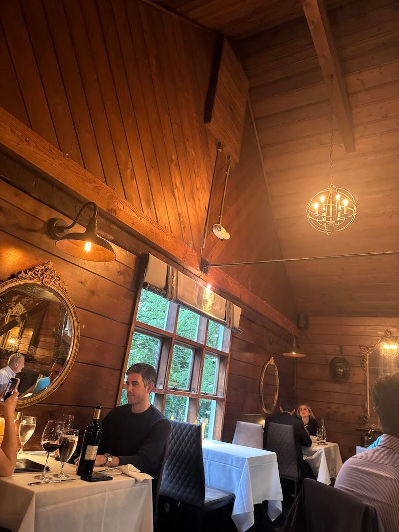 The Barn That Became a Fine Dining Landmark The Barn That Became a Fine Dining Landmark