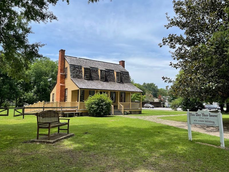 The Bonner House and What It Reveals The Bonner House and What It Reveals