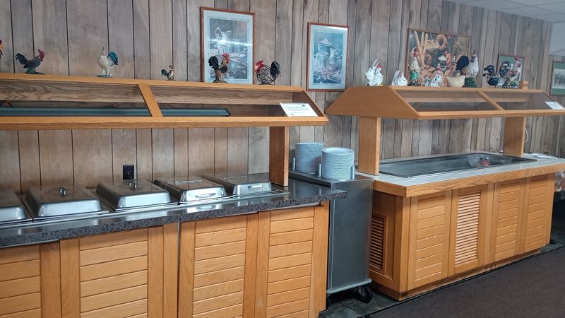 The Buffet That Earns Every Ounce of Praise The Buffet That Earns Every Ounce of Praise