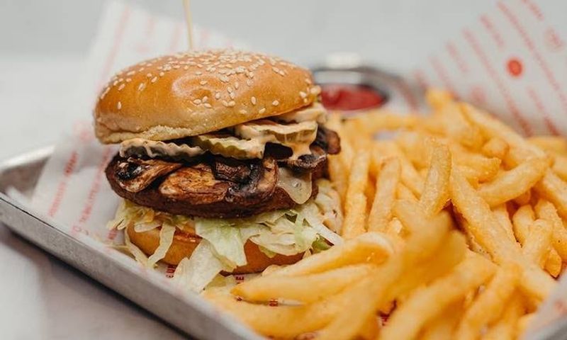 The Burger That Beat Everyone Else in Kansas City The Burger That Beat Everyone Else in Kansas City