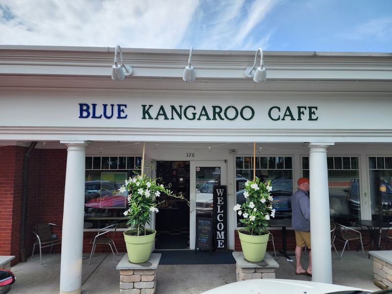 The Café That Doubles as a Community Space The Café That Doubles as a Community Space