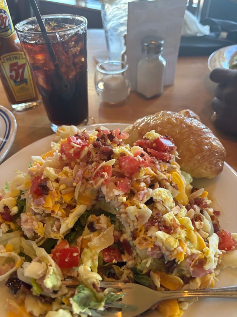 The California Dreaming Salad and House Dressing