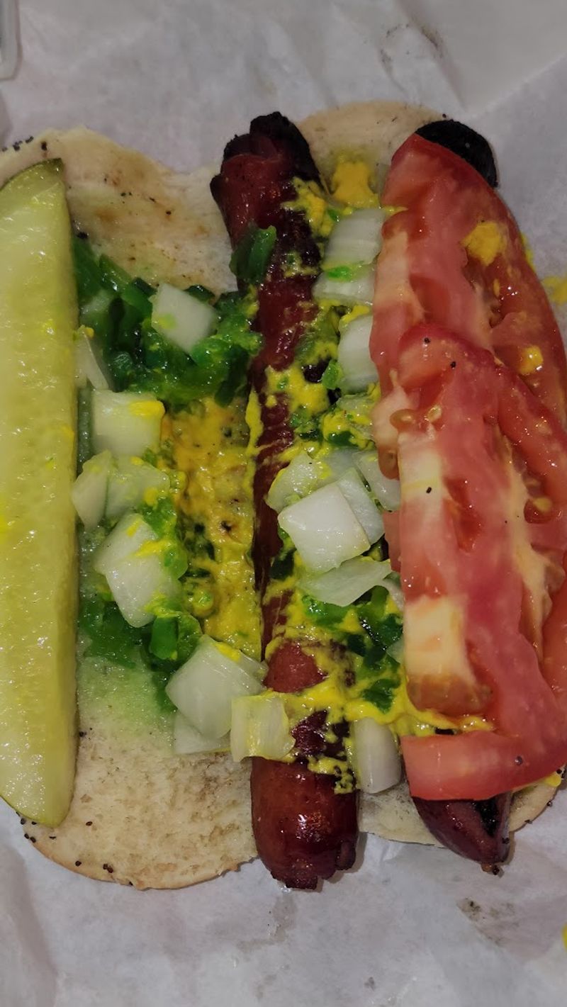 The Chicago-Style Dog Rules You Need to Know The Chicago-Style Dog Rules You Need to Know