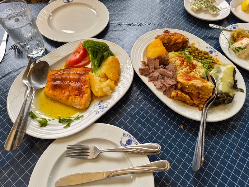 The Combo Plate and Other Crowd Pleasers The Combo Plate and Other Crowd Pleasers