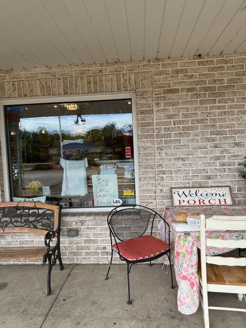 The Covered Patio and the Relaxed Pace of a Real Bakery Stop