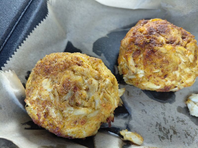The Crab Cakes That Keep People Driving Back