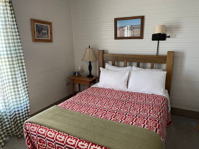 The Drovers Inn: A Pet-Friendly Option Nearby The Drovers Inn: A Pet-Friendly Option Nearby