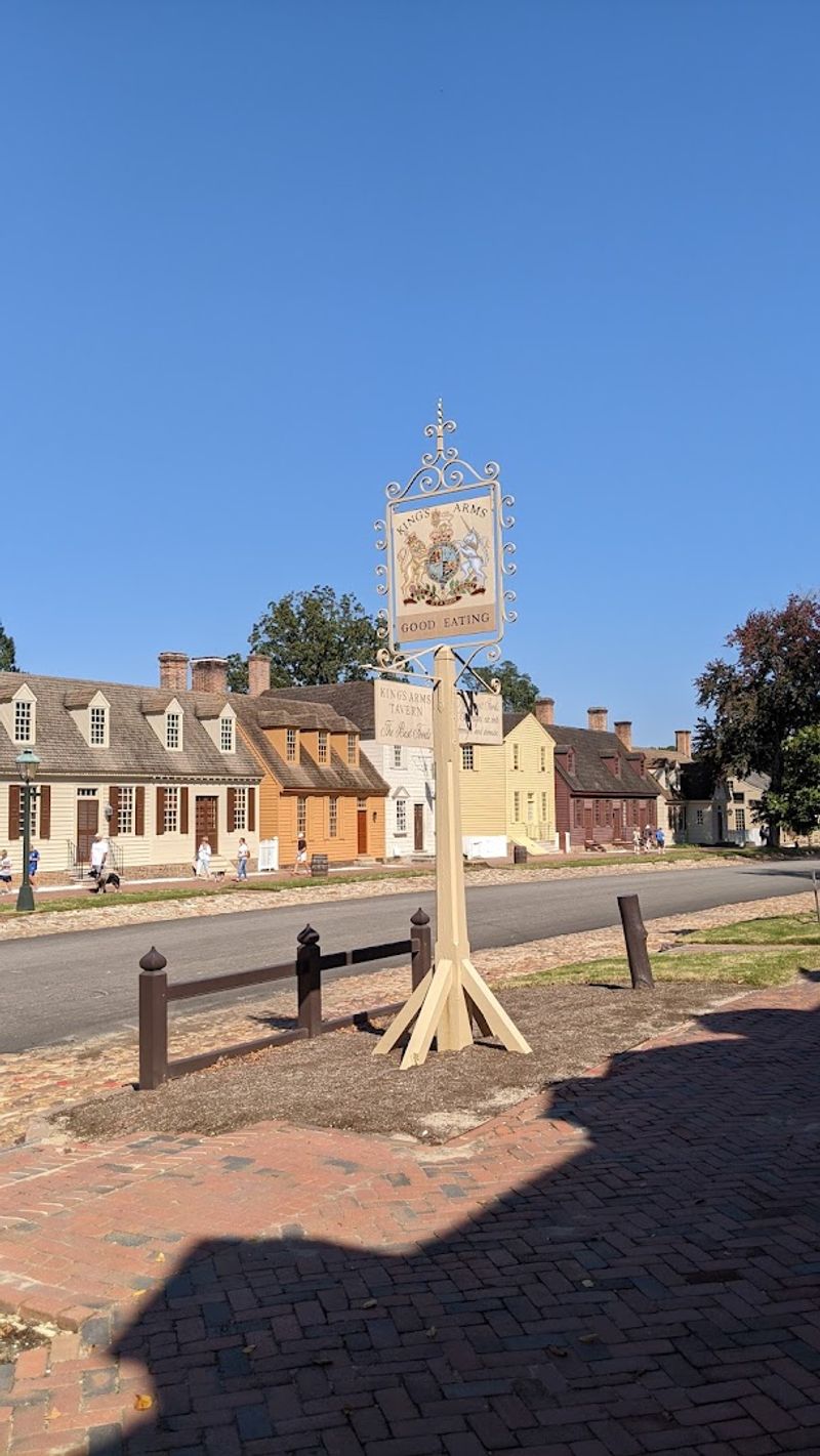 The Duke of Gloucester Street: The Main Stage of Colonial Life The Duke of Gloucester Street: The Main Stage of Colonial Life