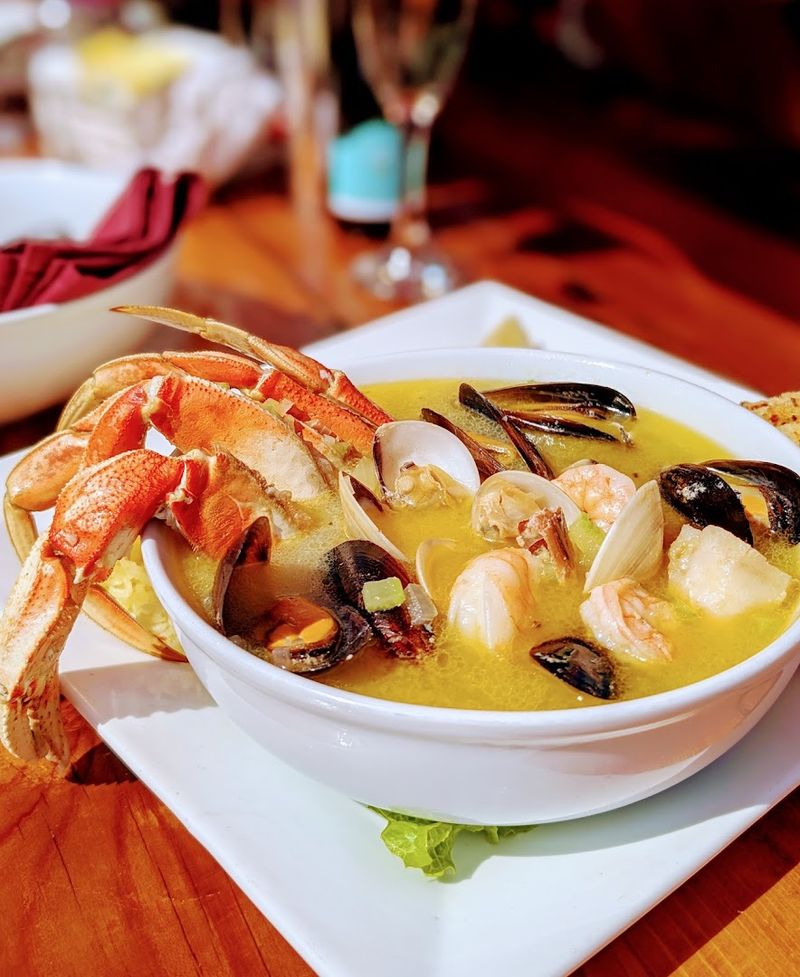 The Fishermen's Net and Standout Entrees