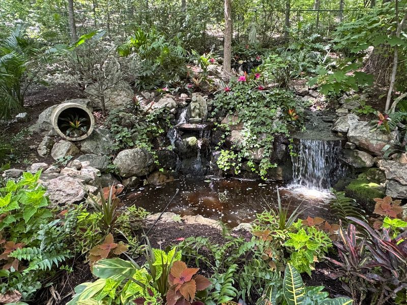 The Gardens Are Worth the Walk on Their Own The Gardens Are Worth the Walk on Their Own