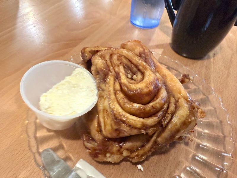 The Giant Cinnamon Rolls Everyone Talks About