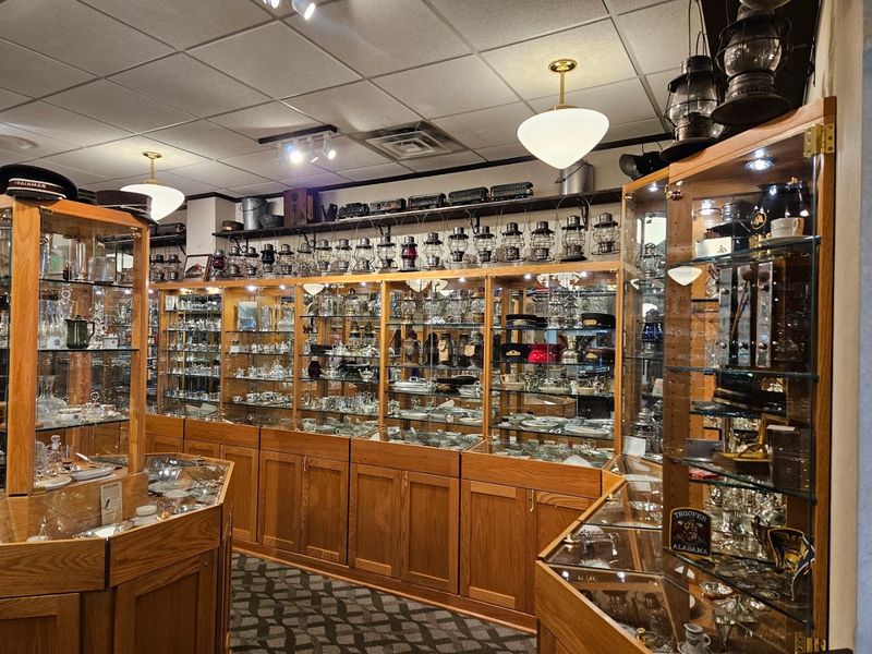 The Gift Shop Adds One More Reason to Linger The Gift Shop Adds One More Reason to Linger