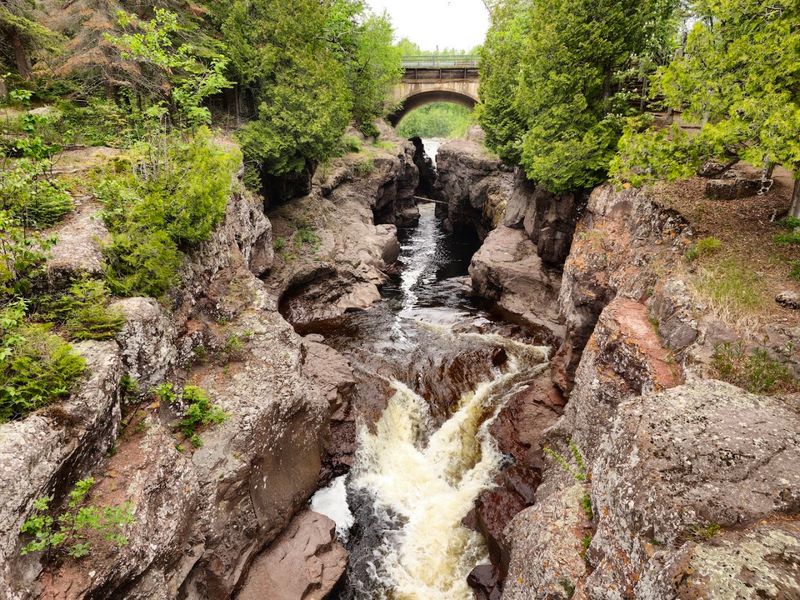 The Gorge That Steals the Show