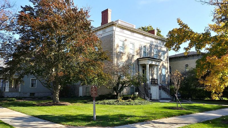 The Greek Revival Style That Sets This Building Apart The Greek Revival Style That Sets This Building Apart