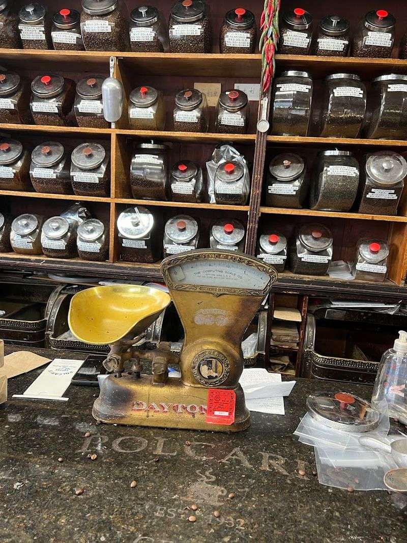The House Blend Cup: A Simple but Satisfying Option The House Blend Cup: A Simple but Satisfying Option