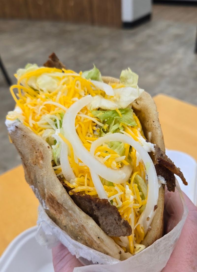 The Legendary Gyro That Earns Its Reputation The Legendary Gyro That Earns Its Reputation