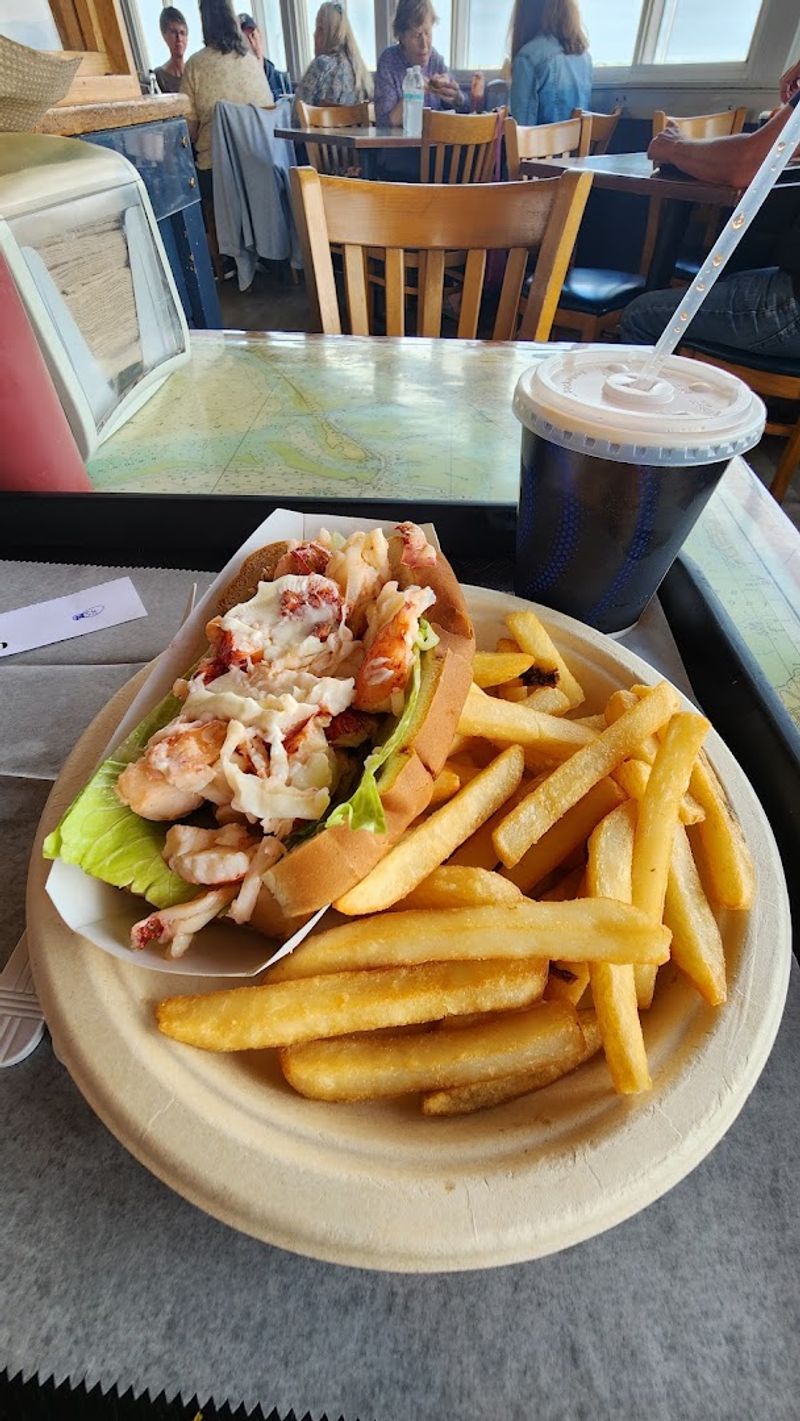 The Lobster Roll That Keeps People Talking The Lobster Roll That Keeps People Talking