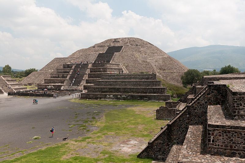 The Maya Bloodletting Ritual The Maya Bloodletting Ritual