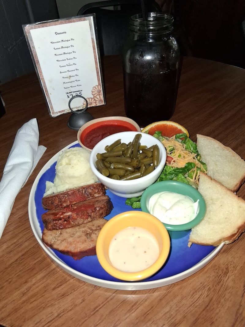 The Meatloaf That People Drive Miles to Eat The Meatloaf That People Drive Miles to Eat