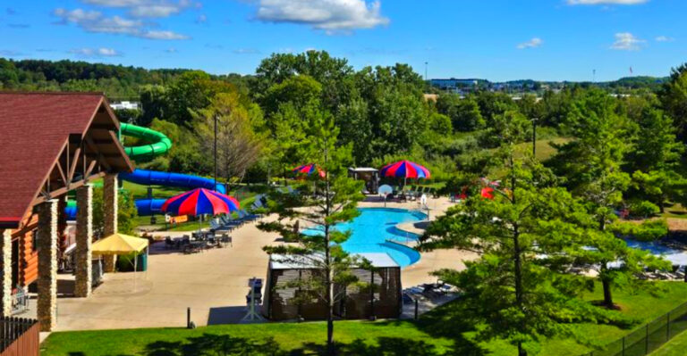 The Northern Michigan Waterpark That Feels Like Summer All Year Long
