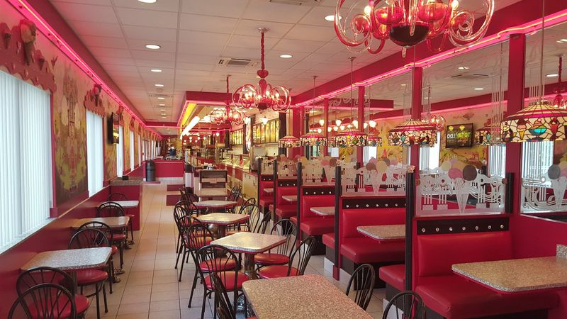 The Old-Fashioned Ice Cream Parlor That Frank Built from Memory The Old-Fashioned Ice Cream Parlor That Frank Built from Memory