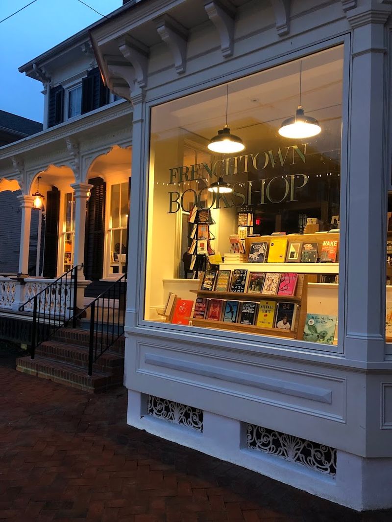 The Old House With Bookish Purpose The Old House With Bookish Purpose