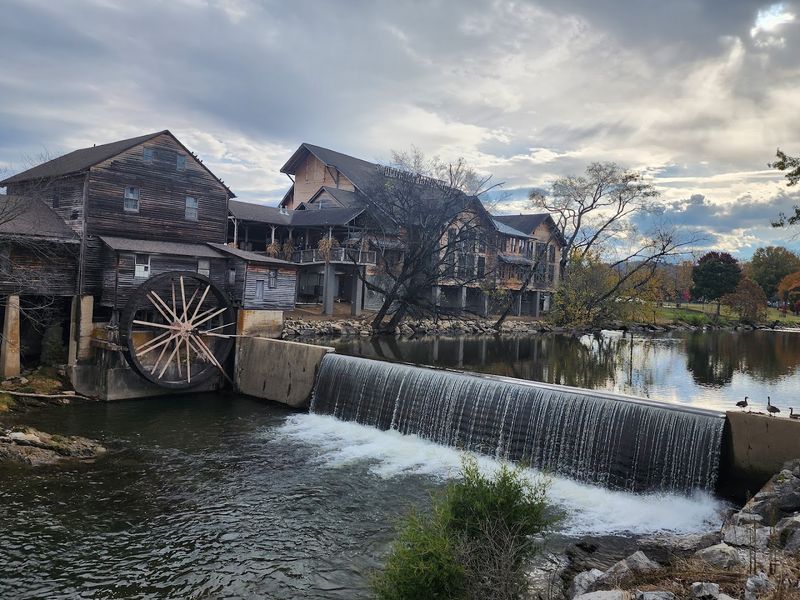 The Old Mill Restaurant, Pigeon Forge, Tennessee The Old Mill Restaurant, Pigeon Forge, Tennessee