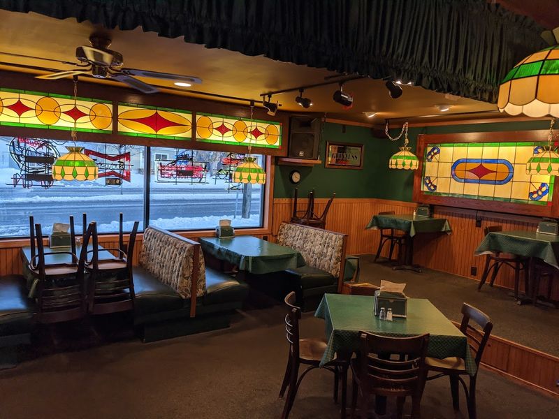 The Old-Timey Atmosphere That Regulars Love