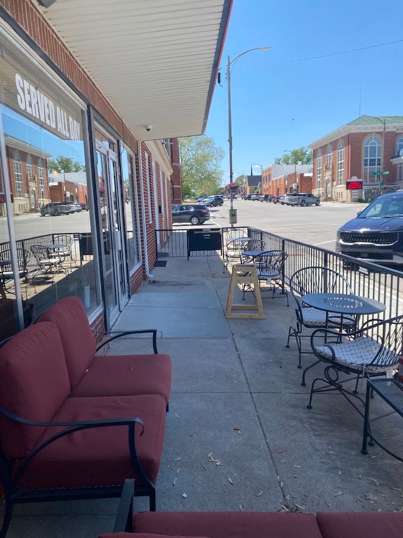The Outdoor Seating That Families Quietly Love The Outdoor Seating That Families Quietly Love