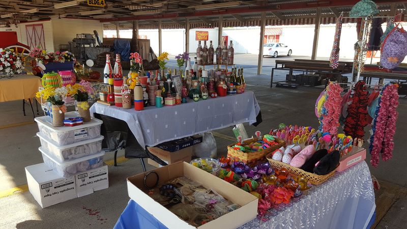 The Outdoor Vendor Section Adds a Whole Different Energy