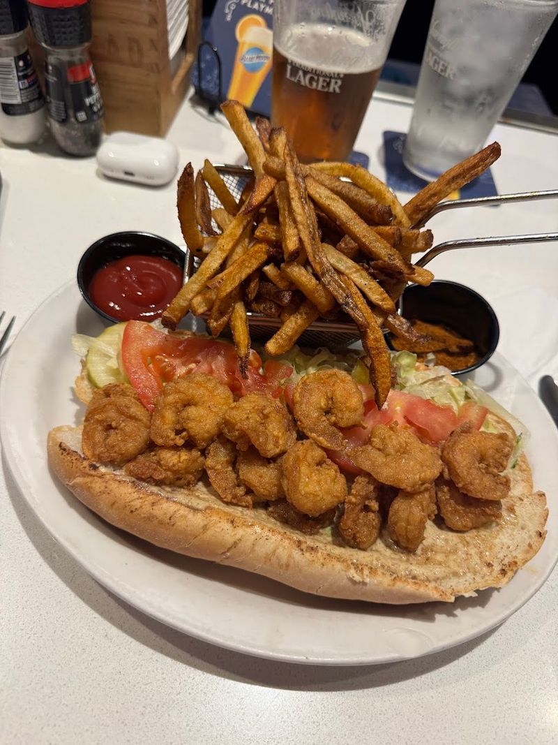 The Oyster Po'Boy That Delivers on Every Level The Oyster Po'Boy That Delivers on Every Level