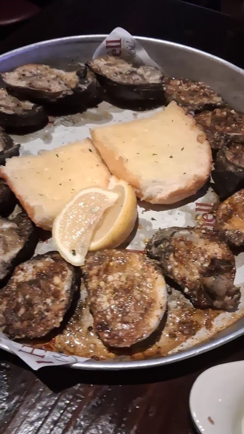 The Oyster Sampler Platter Worth Ordering