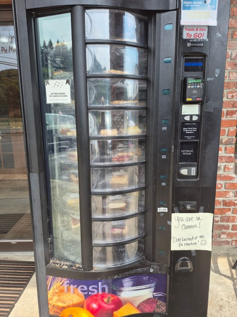 The Pie Vending Machine That Works After Hours