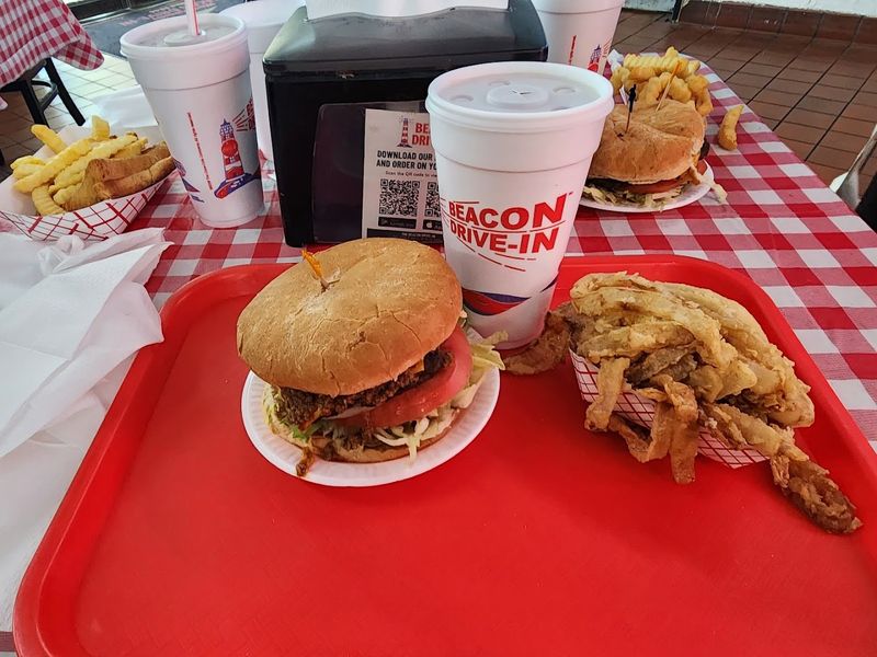 The Pimento Cheeseburger Worth the Drive The Pimento Cheeseburger Worth the Drive